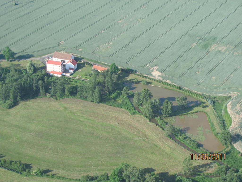 Penzion Hajsky Mlyn Nebanice 外观 照片